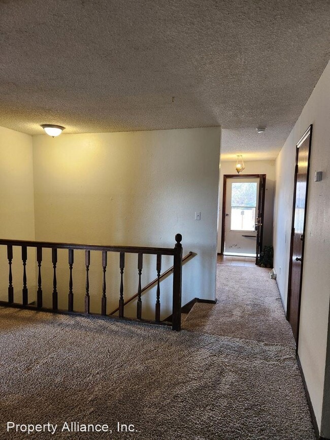 Building Photo - 2 br, 1 bath House - 6470 Newcombe Court