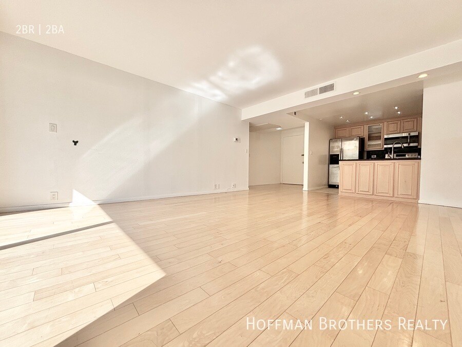 Foto principal - 10535 Wilshire Blvd
