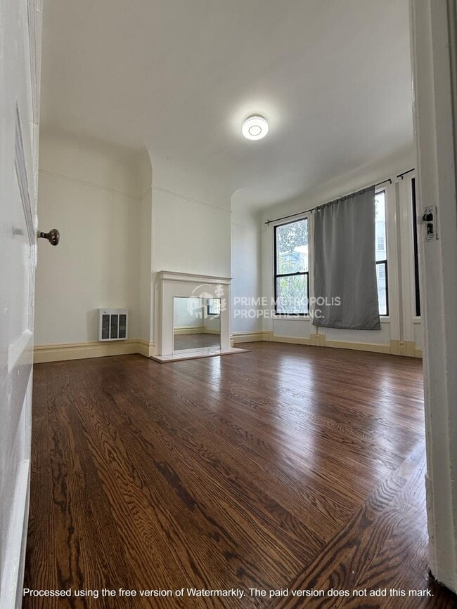 Building Photo - 4 bedroom in San Francisco CA 94110