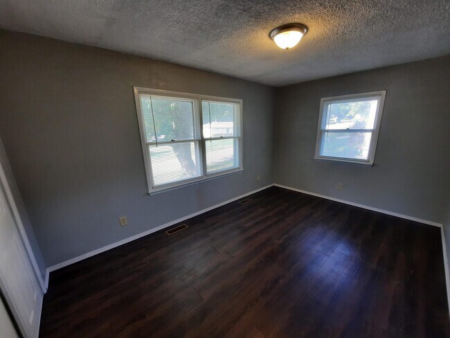 Building Photo - 133 Sunset Heights