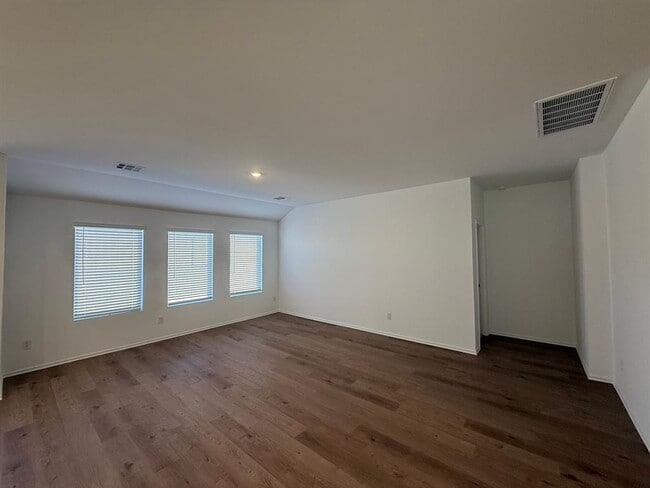 Foto del edificio - 1177 Sunflower Ln