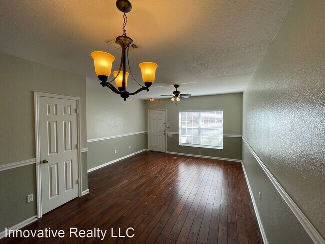 Building Photo - 2 br, 2.5 bath House - 720 Shropshire Loop