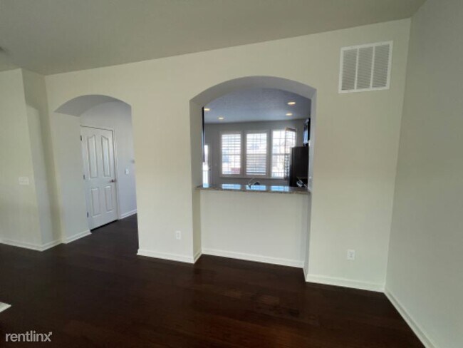 Foto del edificio - 3 br, 2.5 bath Townhome - 14008 East End Road