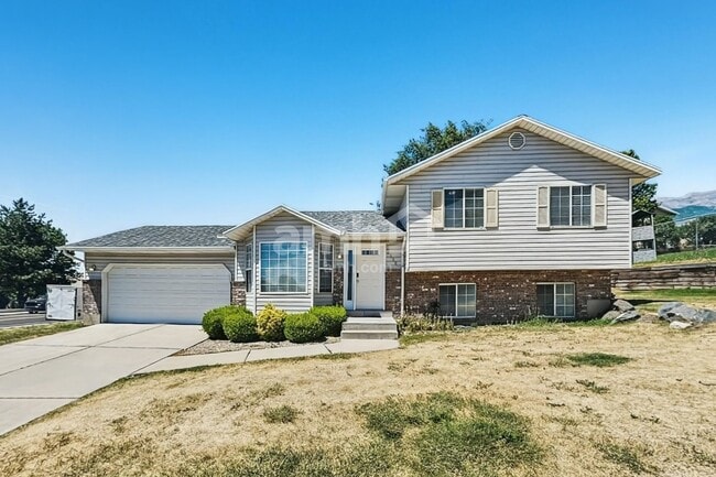 Building Photo - 1188 W 1420 N
