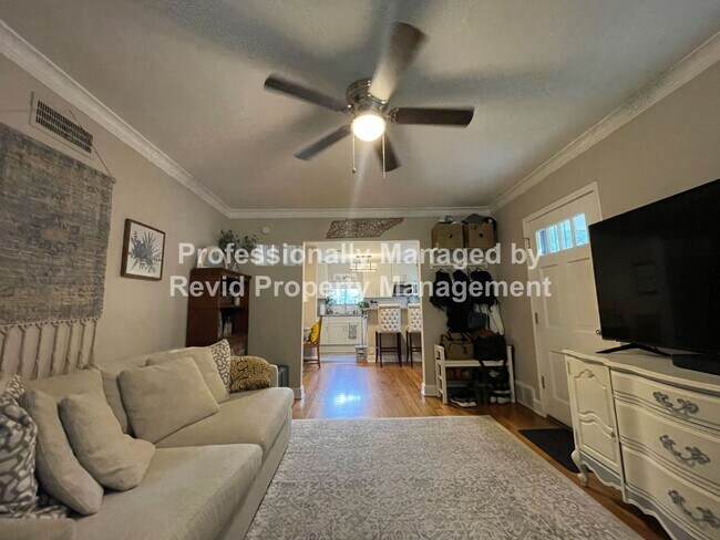 Foto del edificio - Lovely single family detached home