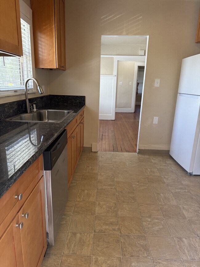 Foto del edificio - 605 Washington St