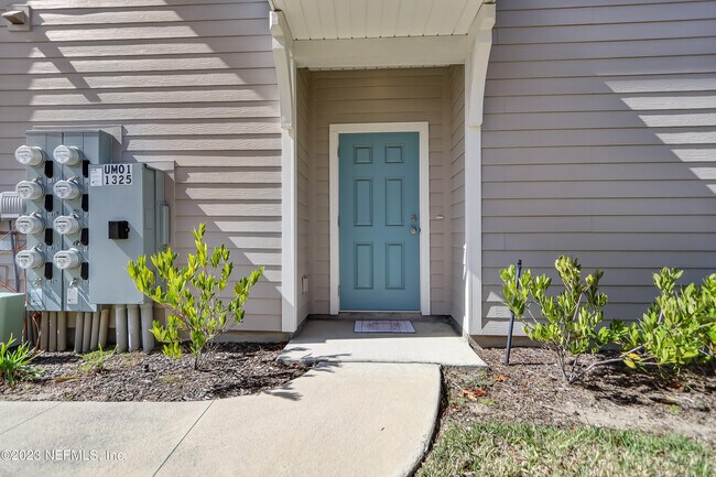 Foto del edificio - 1325 Salt Ridge Ave
