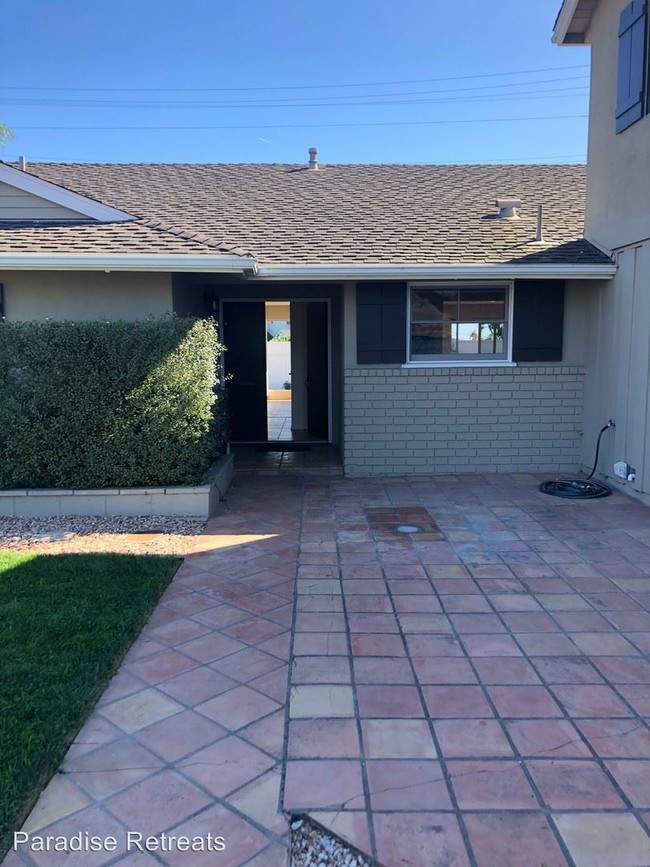Building Photo - 4 br, 2 bath House - 324 El Monte Drive