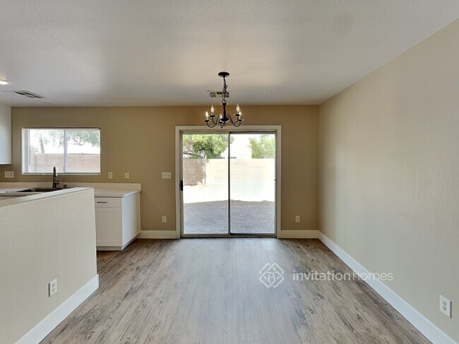 Foto del edificio - 6388 W Haleh Ave
