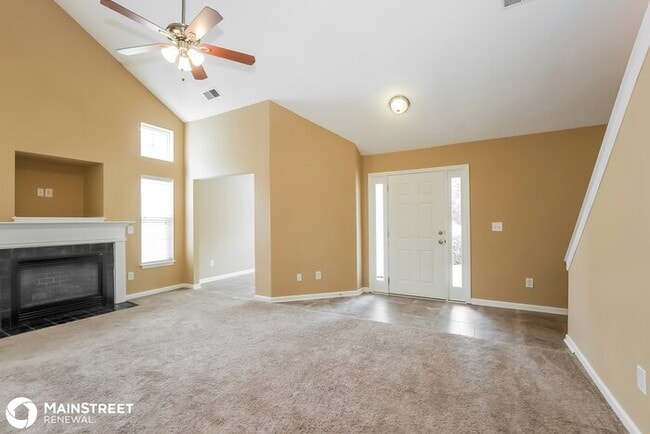Foto del edificio - 4315 River Bluff Terrace, Greensboro, NC 2...