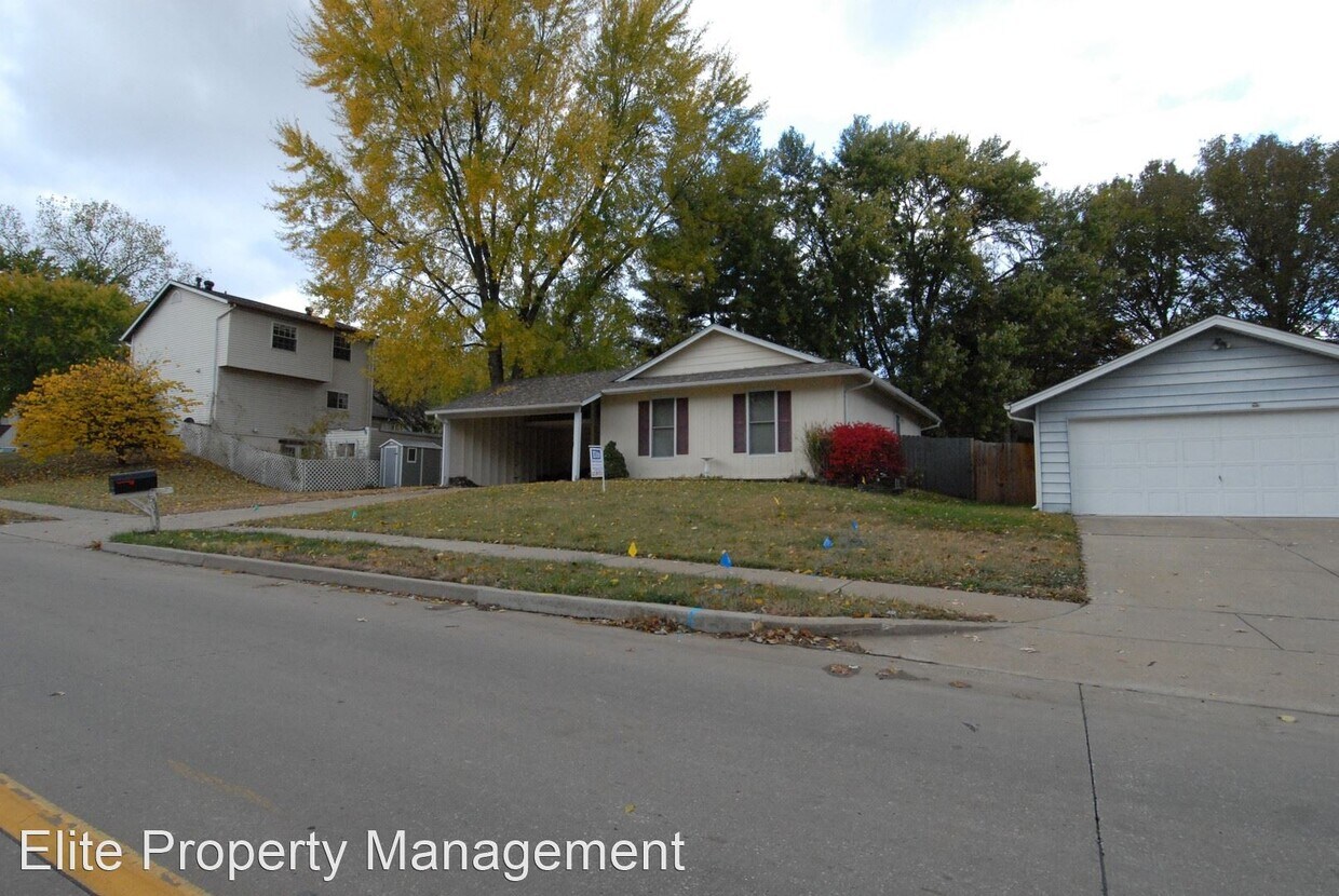 Primary Photo - 3 br, 1 bath House - 50 Laura Hill Road