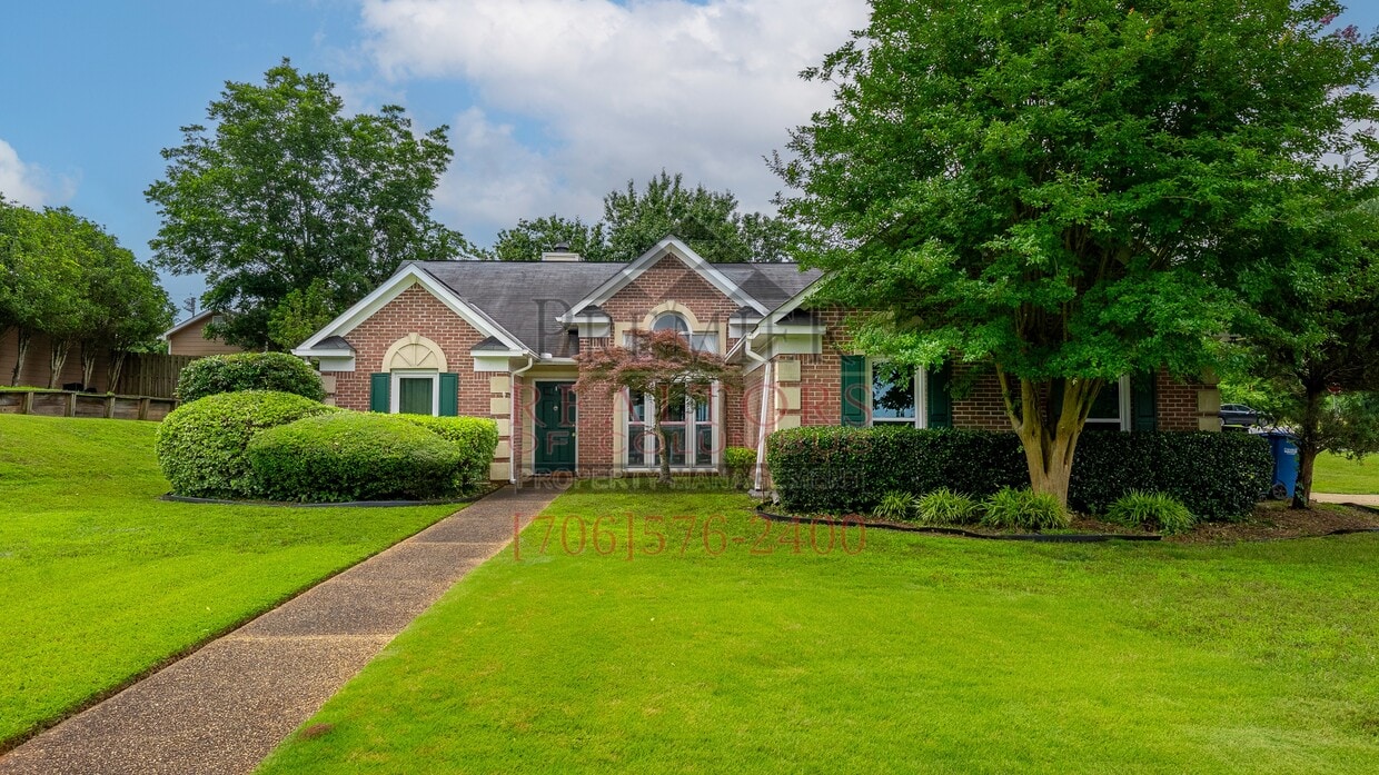 Primary Photo - 2250 Rock Springs Ct