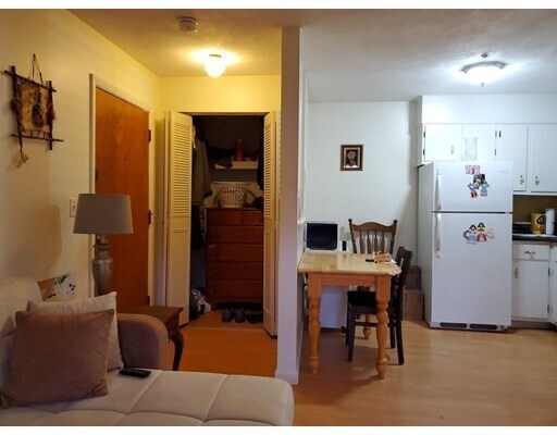 Foto del edificio - 14 Williamsburg Ct