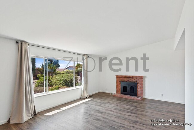 Building Photo - 7900 Hansom Dr