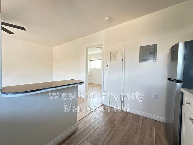 Foto del edificio - 5934 Cloverly Ave