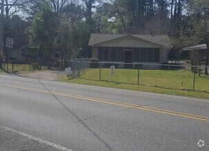 Building Photo - 3097 Allison-Bonnett Memorial Dr