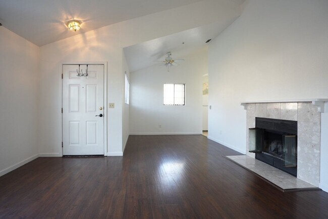 Foto del edificio - Coming Soon - Charming Two Bedroom Napa Condo