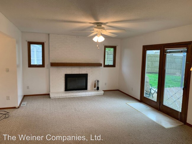 Building Photo - 3 br, 2 bath House - 2111 Clover Ct West