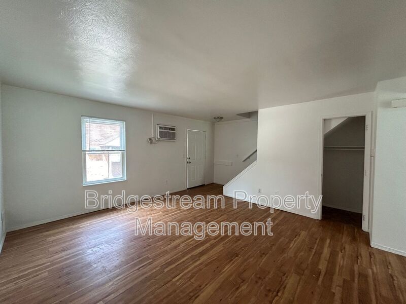 Foto principal - 227 Gilbert Ave