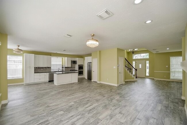 Building Photo - 318 N Cypress Estates Cir