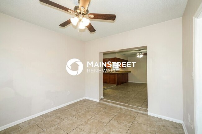 Building Photo - 3 Bedroom Pet-Friendly Home in Tampa, FL w...
