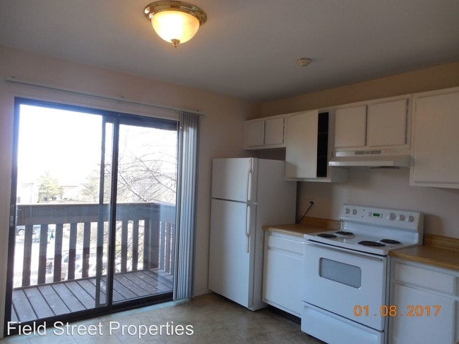Building Photo - 535 Brookside Dr