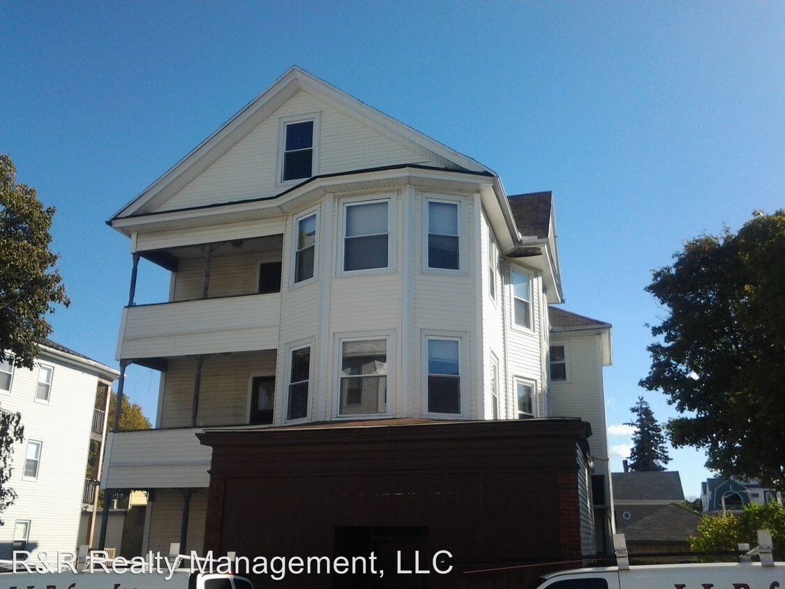 Primary Photo - 29 Mendon St