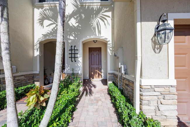 Foto del edificio - 5636 NW 58th Ln