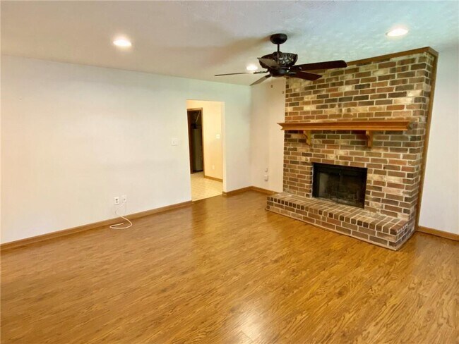 Foto del edificio - 305 Deergrass Trail