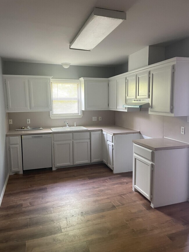 Foto del edificio - 329 N 8th St