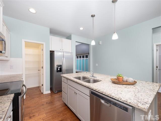 Building Photo - 304 Snughill Ct