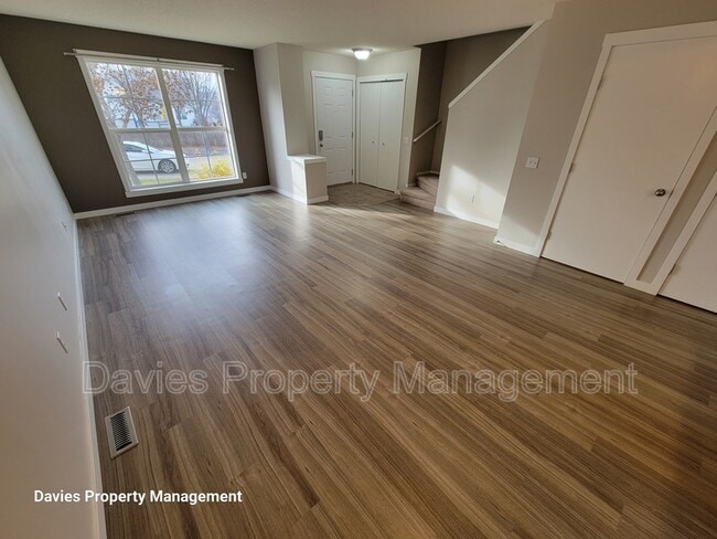 Photo du bâtiment - 5061 Stanton Dr SW