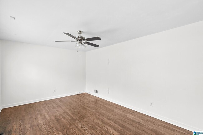 Foto del edificio - 428 Orchid Rd