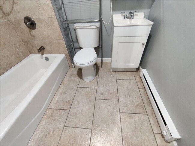 Foto del edificio - 917-921-921 Violet Ave