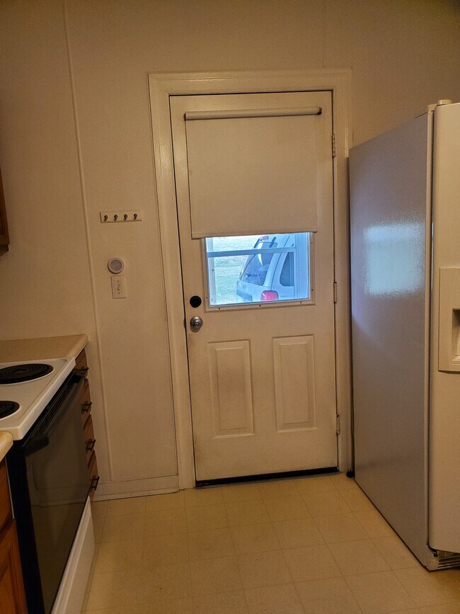 Puerta trasera - 507 W Mahoning St