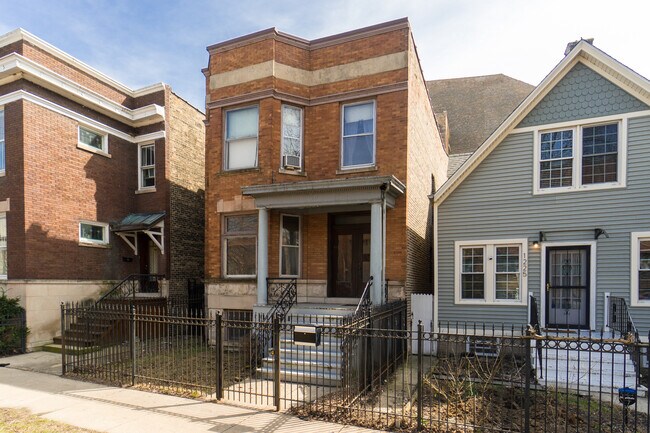 Foto del edificio - 1223 W Gunnison St