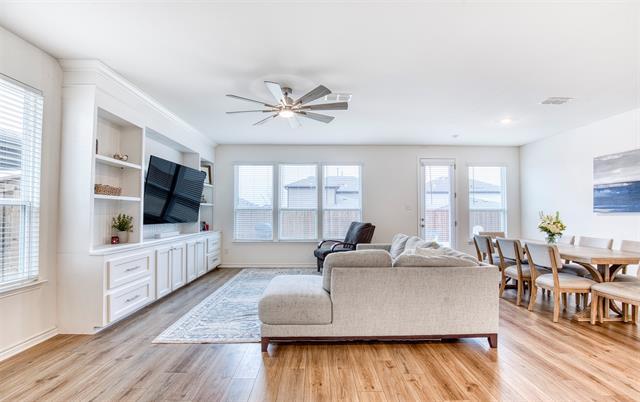 Building Photo - 2513 Wayne Ave