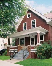 Building Photo - 537 W Doty St