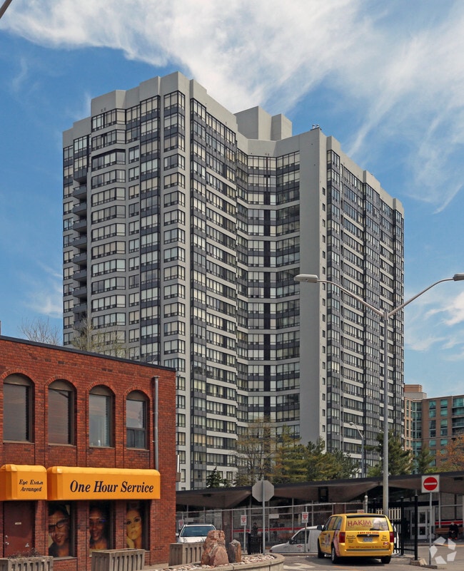 Vogue Condominiums