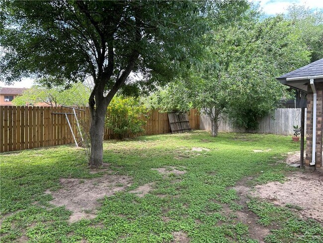 Building Photo - 1512 W Cherry Blossom Cir