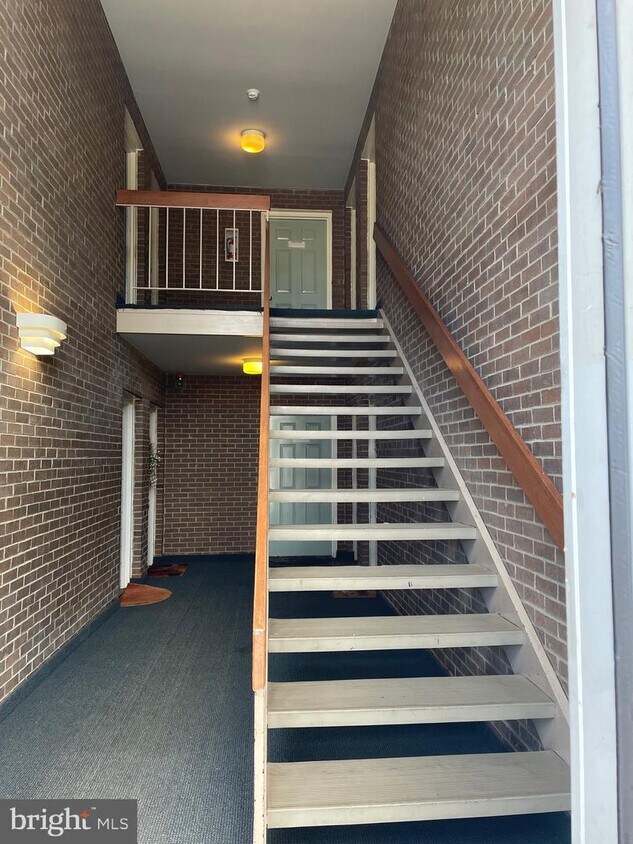 112 Westwick Ct Unit 6, Sterling, VA 20165 Room for Rent in Sterling