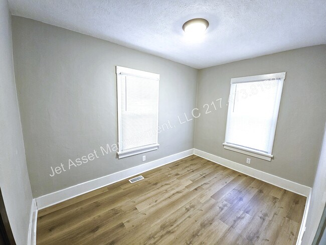 Foto del edificio - Beautifully updated 2 bedroom home for rent!