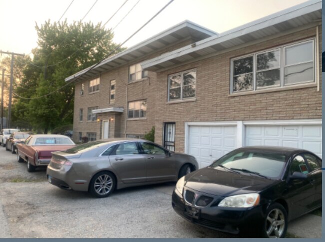 Building Photo - 1069 Burnham Ave