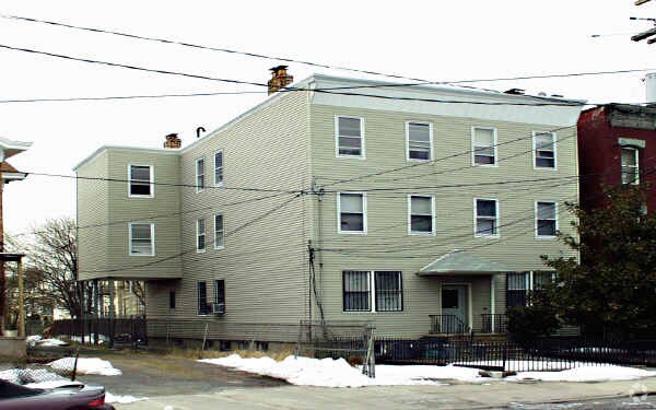 Foto del edificio - 289 Communipaw Ave