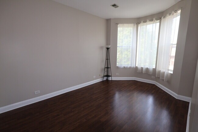 Foto del edificio - 4218-2 S Calumet Ave