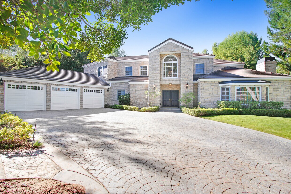 4029 Clarinda Dr, Tarzana, CA 91356 House for Rent in Tarzana, CA