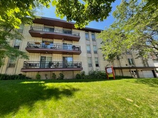 Building Photo - Riverwalk