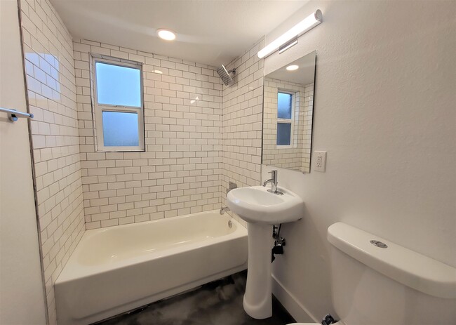 Photo - 1538 W McDowell Rd (Phoenix, AZ) Apartment