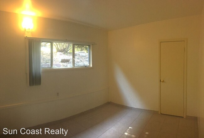 Building Photo - 5870 La Goleta Rd