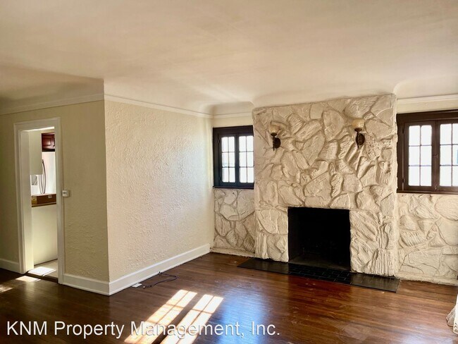 Building Photo - 3 br, 2 bath House - 5336 S. Rimpau Blvd